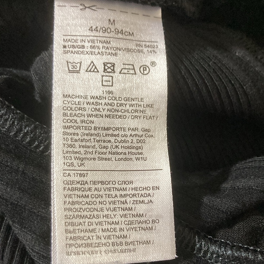 Banana Republic Jump Suit Women Size M Black Cap Sleeve V Neck Button Front - Picture 8 of 9